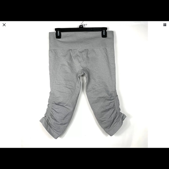 lululemon athletica Pants - Lululemon crops size 8